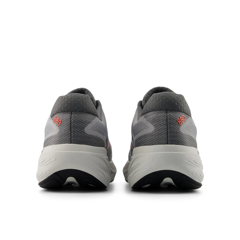 Zapatilla New Balance M880T15 De Hombre