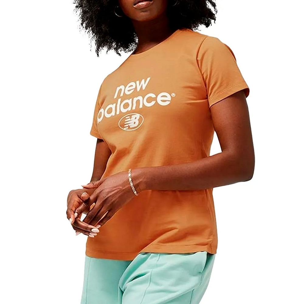 Remera New Balance Wta31507Tob - Essentials Reimagin De Mujer